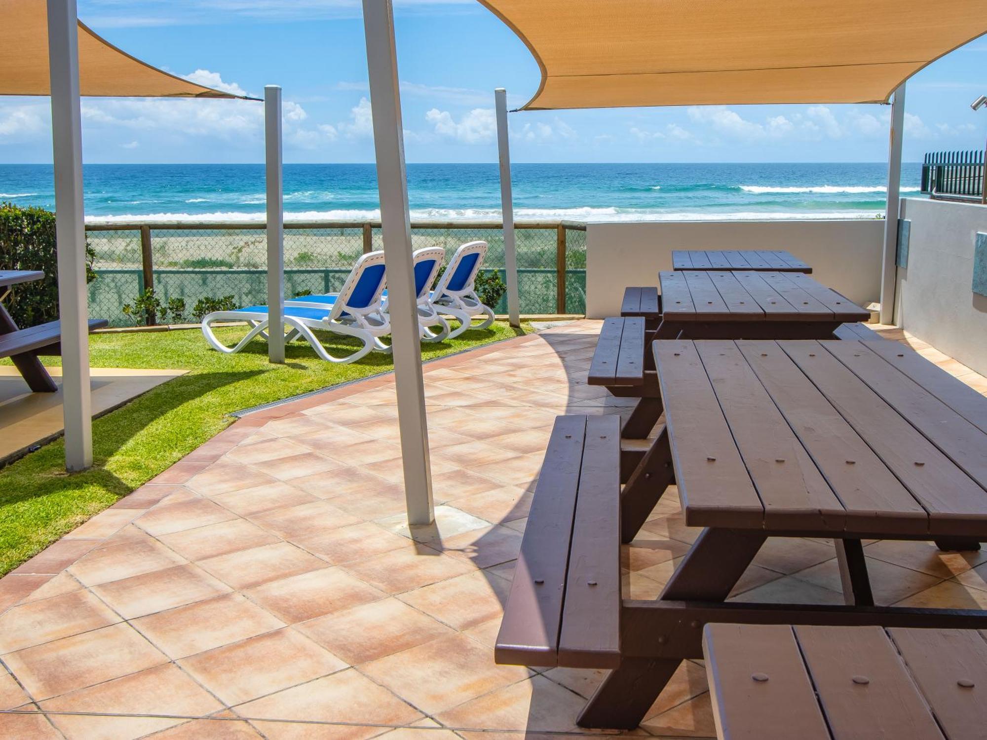 Breakers North Absolute Beachfront Apartments - Official Gold Coast Eksteriør billede
